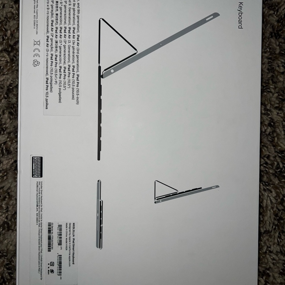iPad Smart Keyboard - Picture 3 of 4
